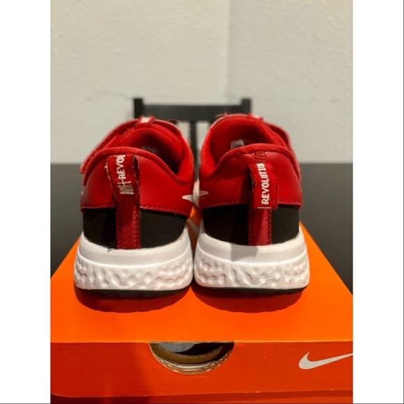 NOT FOR SALE- Boys Nike Revolution 5 Sneakers - Picture 6 of 8